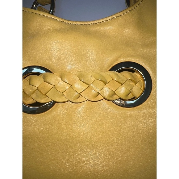 MICHAEL KORS SIGNATURE YELLOW HANDBAG - Picture 3 of 16